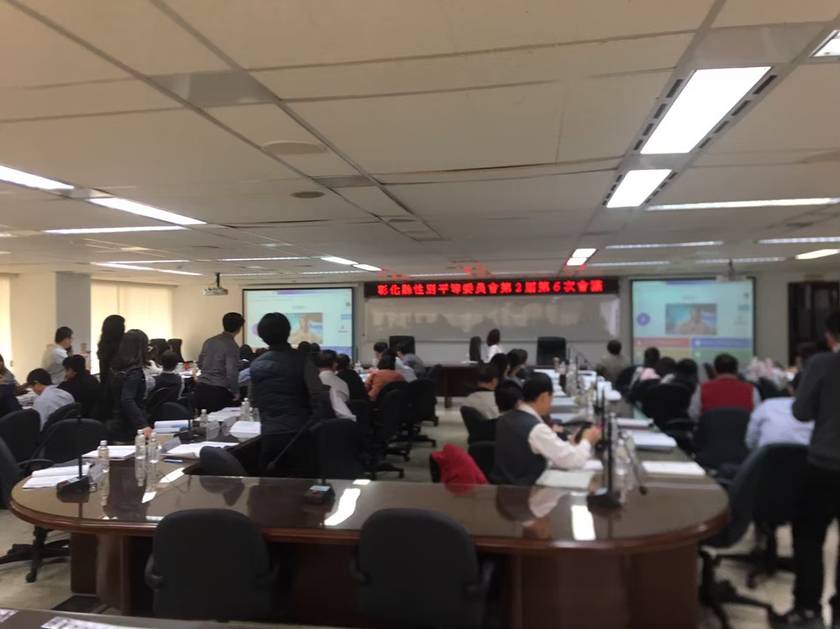 性平委員帶領性平小知識活動.jpg