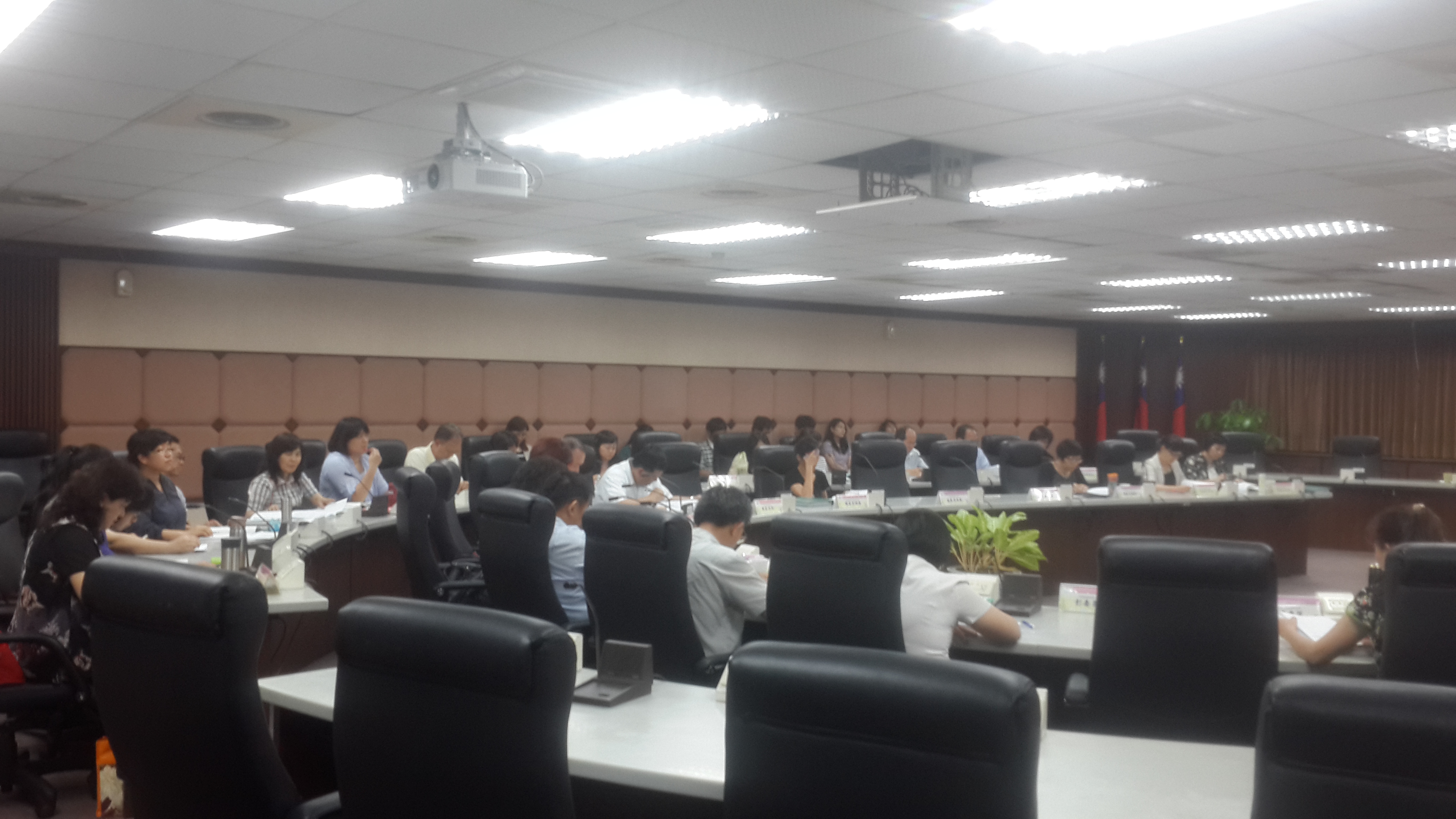 高雄市政府婦權會第3屆第3次會議召開情形.jpg